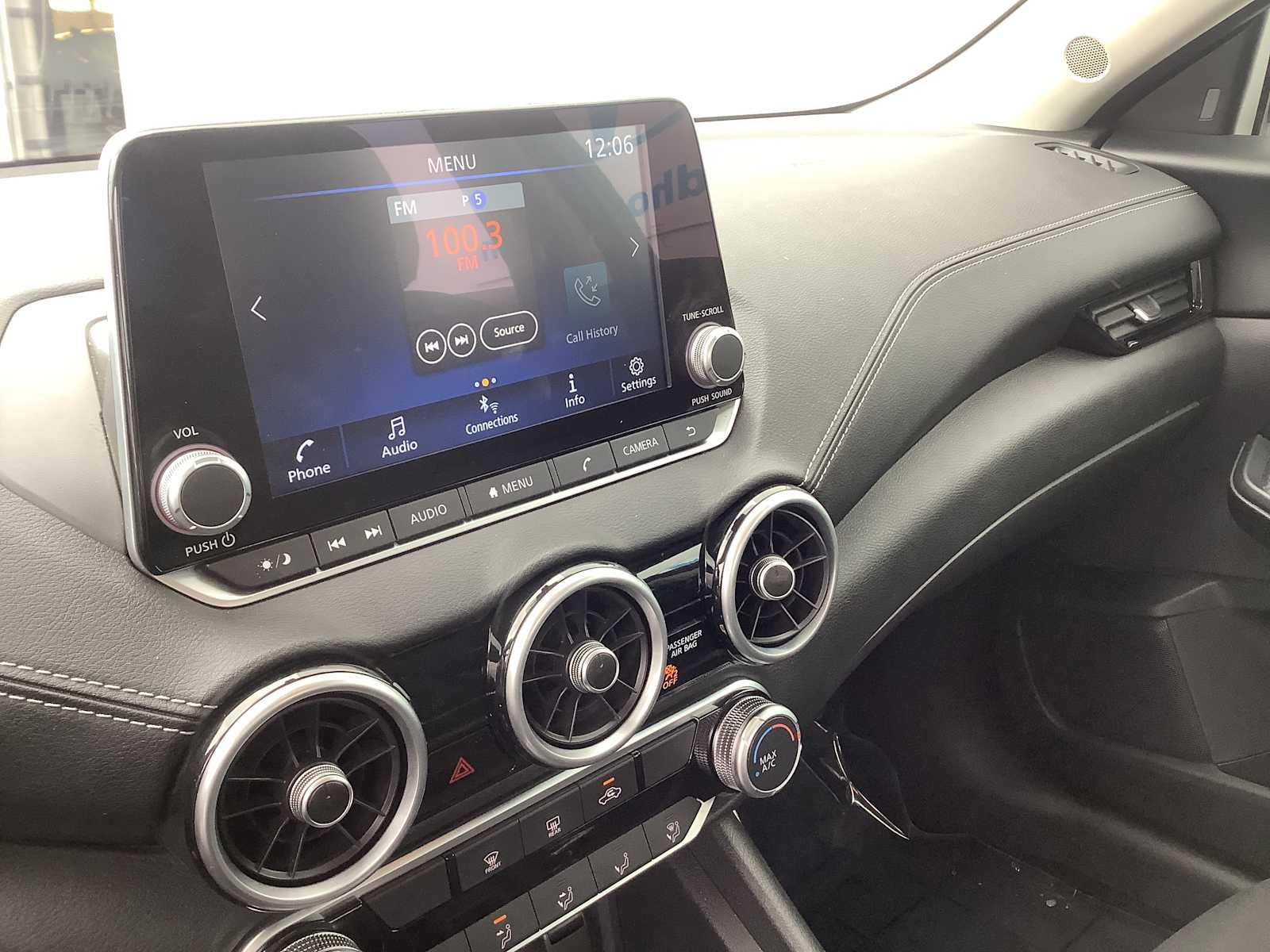 Thumbnail: 2024 Nissan Sentra - 17