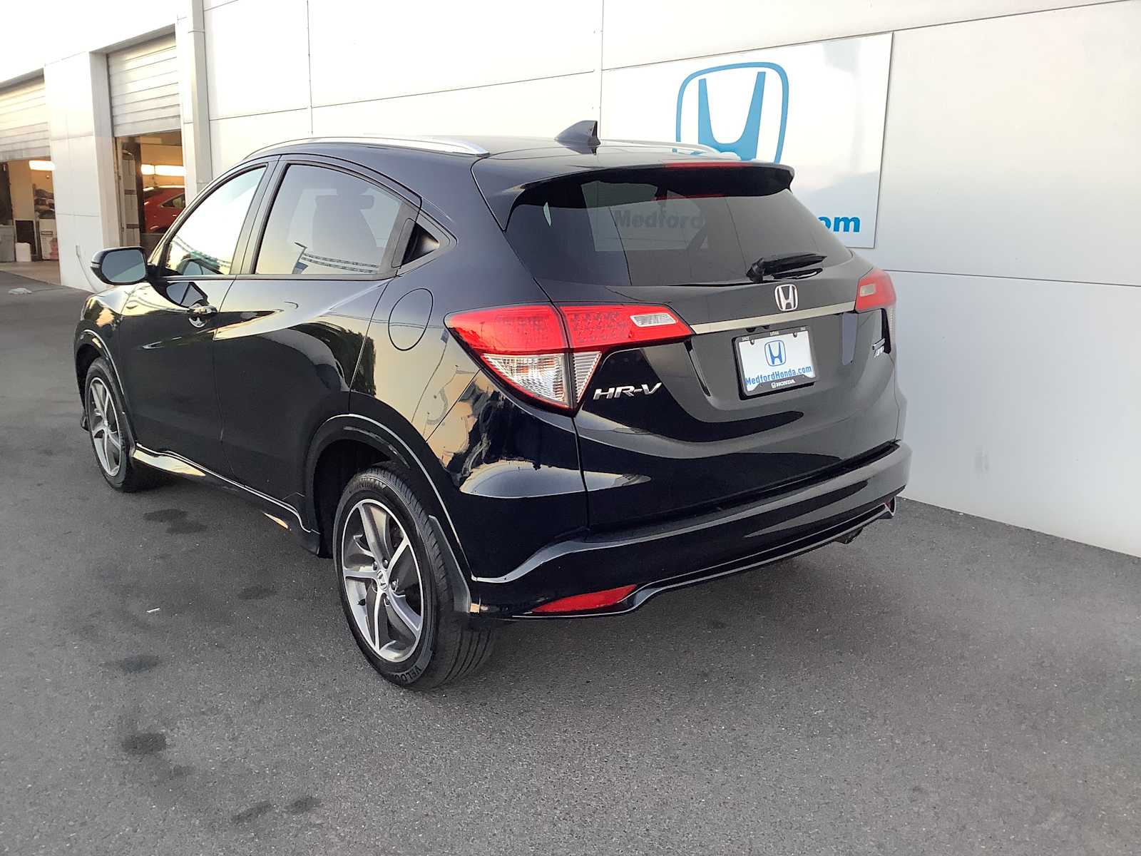 2019 Honda HR-V Touring photo 4