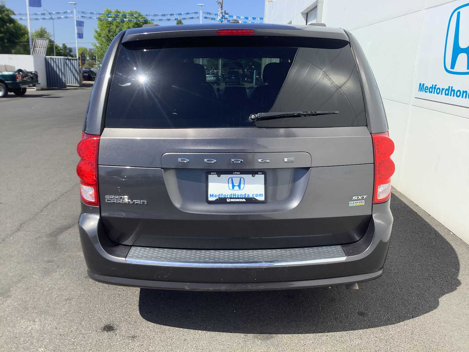 Thumbnail: 2017 Dodge Grand Caravan - 5