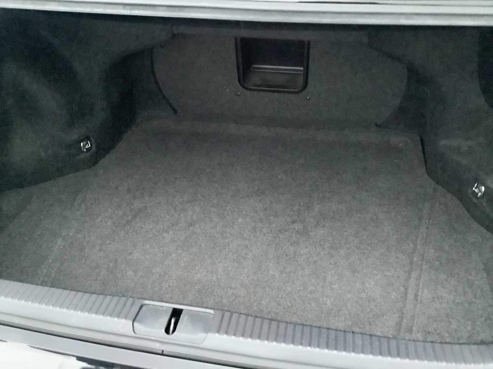 Thumbnail: 2016 Lexus ES - 14