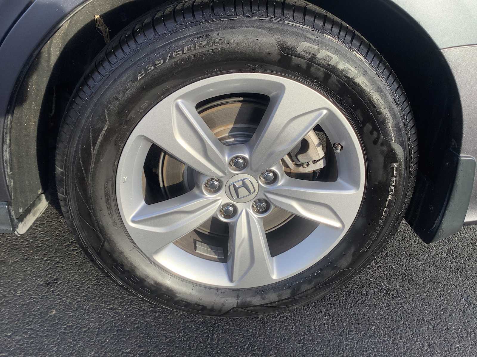 Thumbnail: 2018 Honda Odyssey - 8