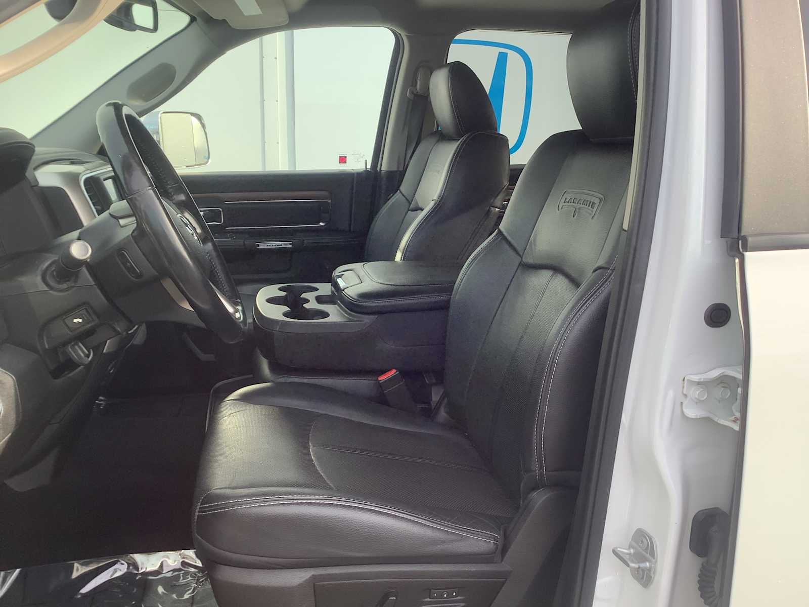 Thumbnail: 2019 RAM 1500 Classic - 11