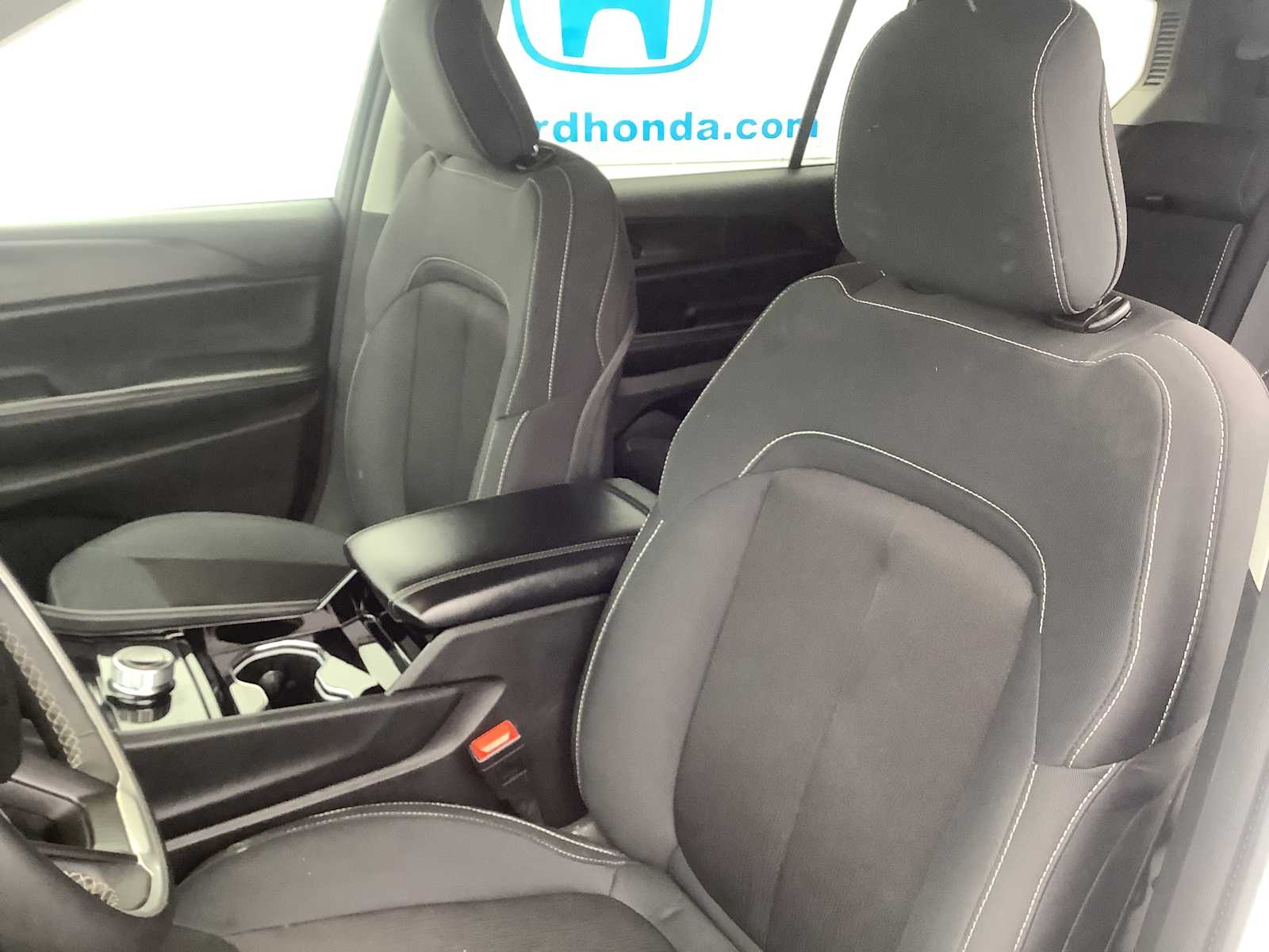 Thumbnail: 2023 Jeep Grand Cherokee - 11