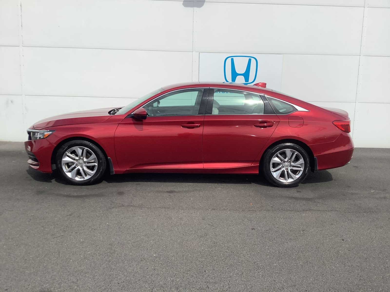 Thumbnail: 2019 Honda Accord - 2