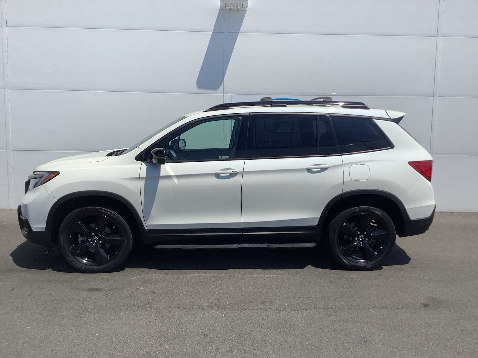 2019 Honda Passport Elite photo 2