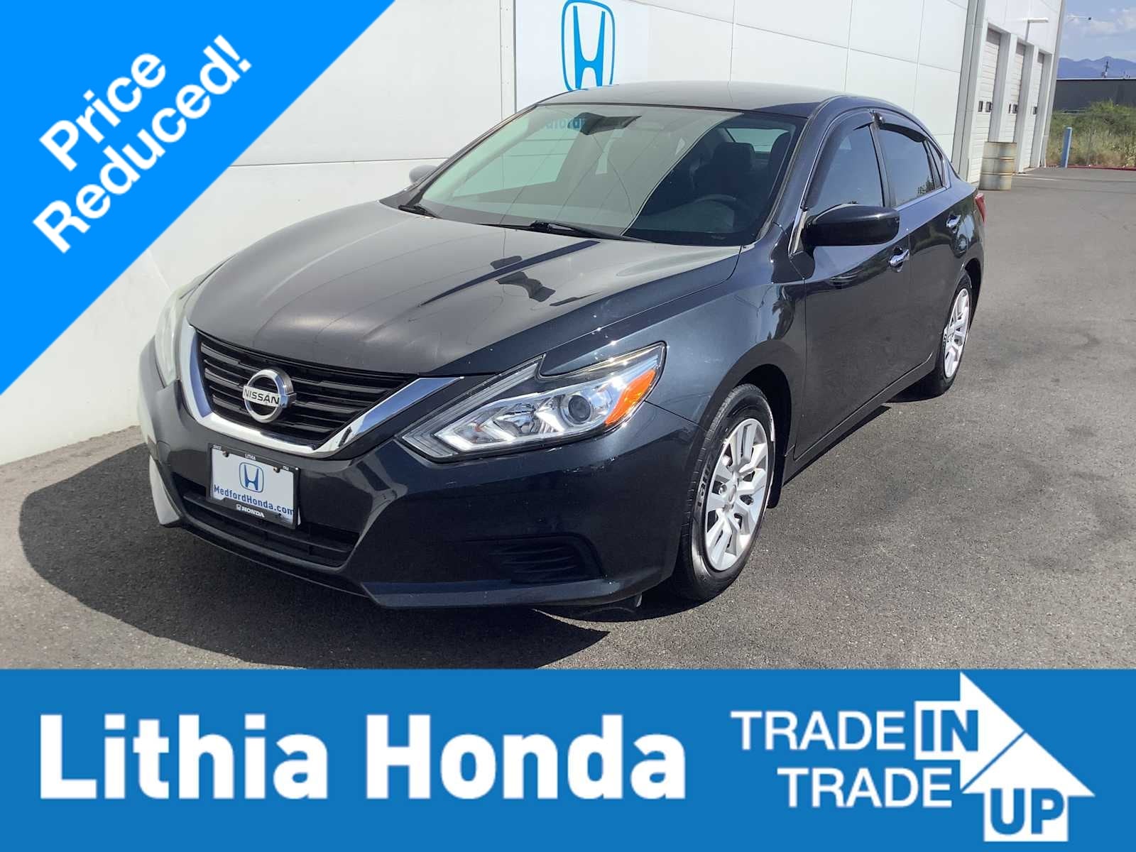 Thumbnail: 2017 Nissan Altima - 1
