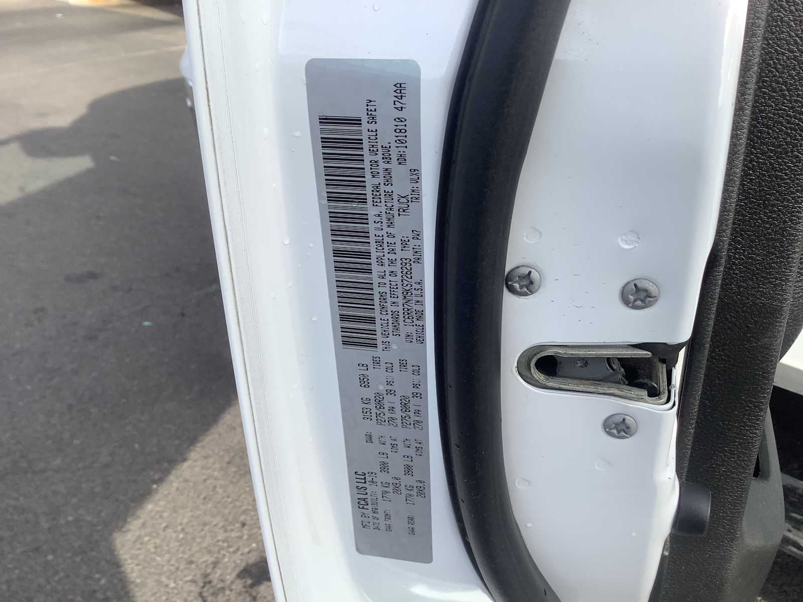 Thumbnail: 2019 RAM 1500 Classic - 21