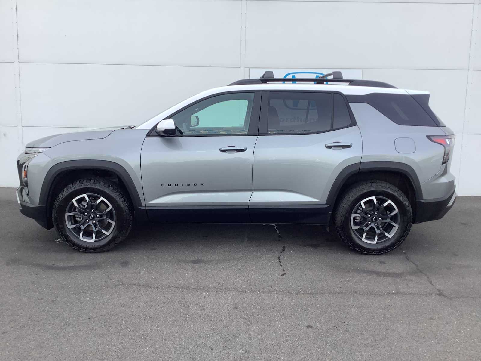 Thumbnail: 2025 Chevrolet Equinox - 2