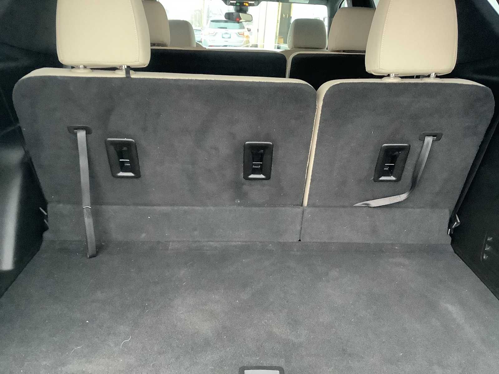 Thumbnail: 2022 Chevrolet Traverse - 18