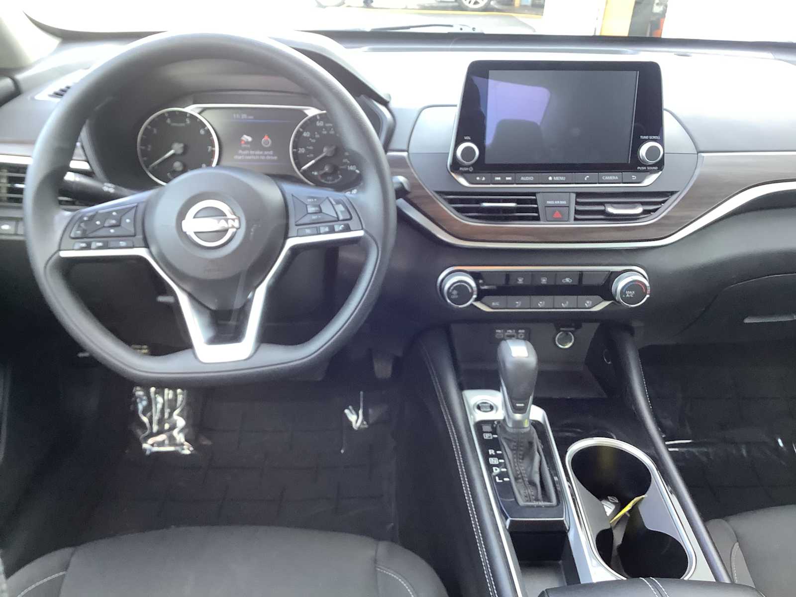 Thumbnail: 2023 Nissan Altima - 9