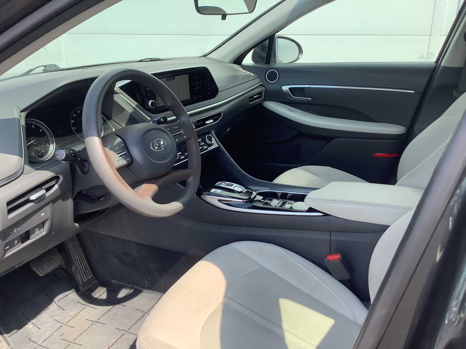 2023 Hyundai Sonata SEL photo 3