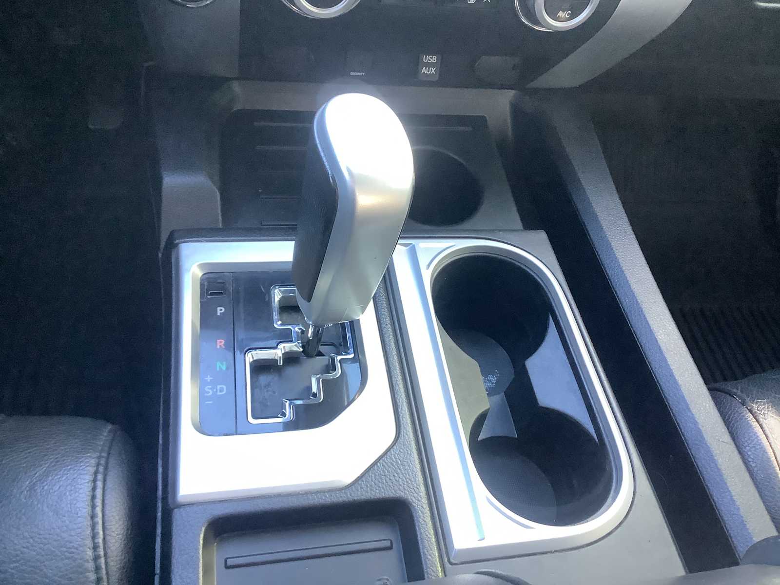 Thumbnail: 2018 Toyota Tundra - 18