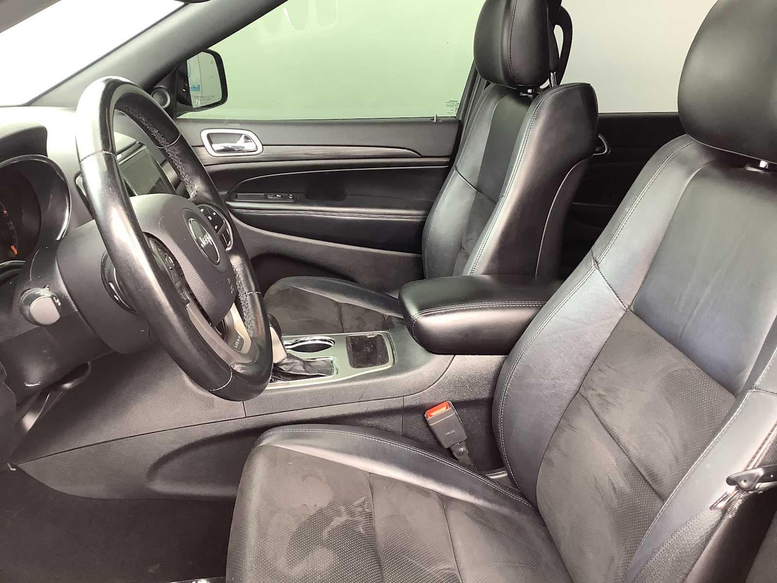 Thumbnail: 2020 Jeep Grand Cherokee - 2