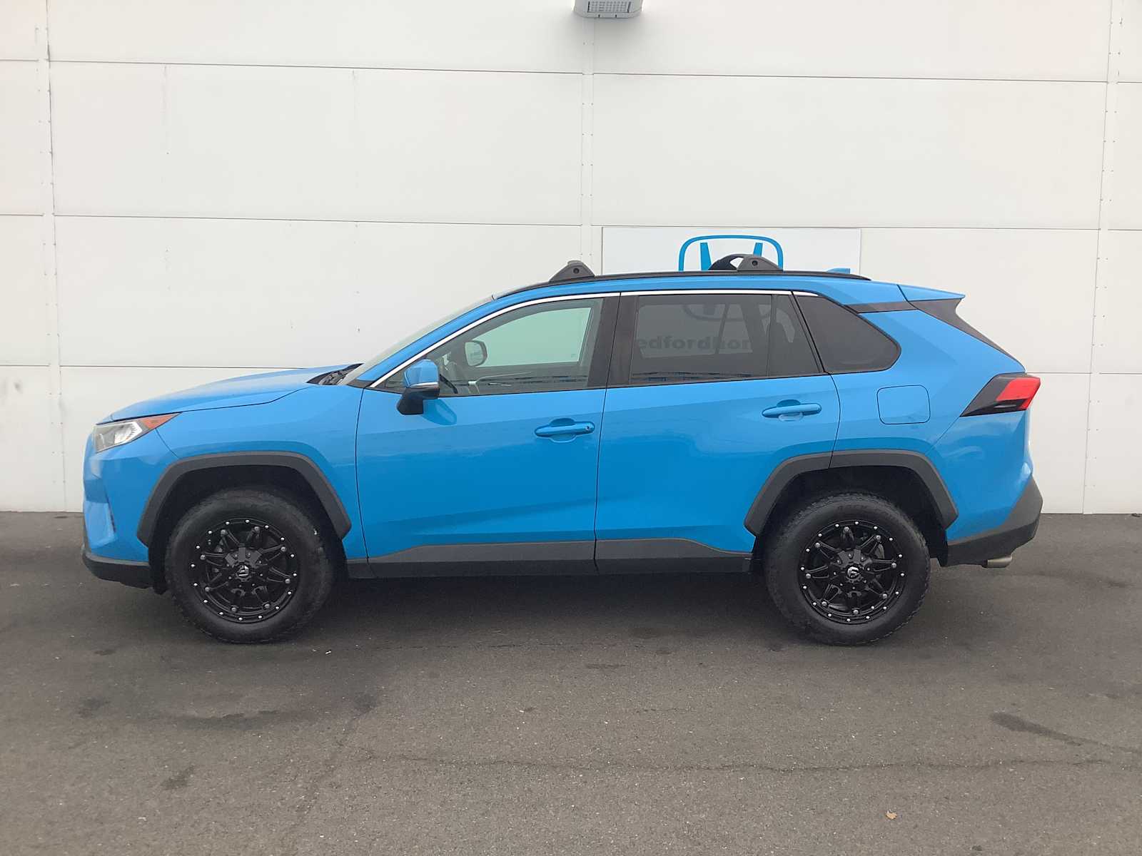 Thumbnail: 2019 Toyota RAV4 - 2