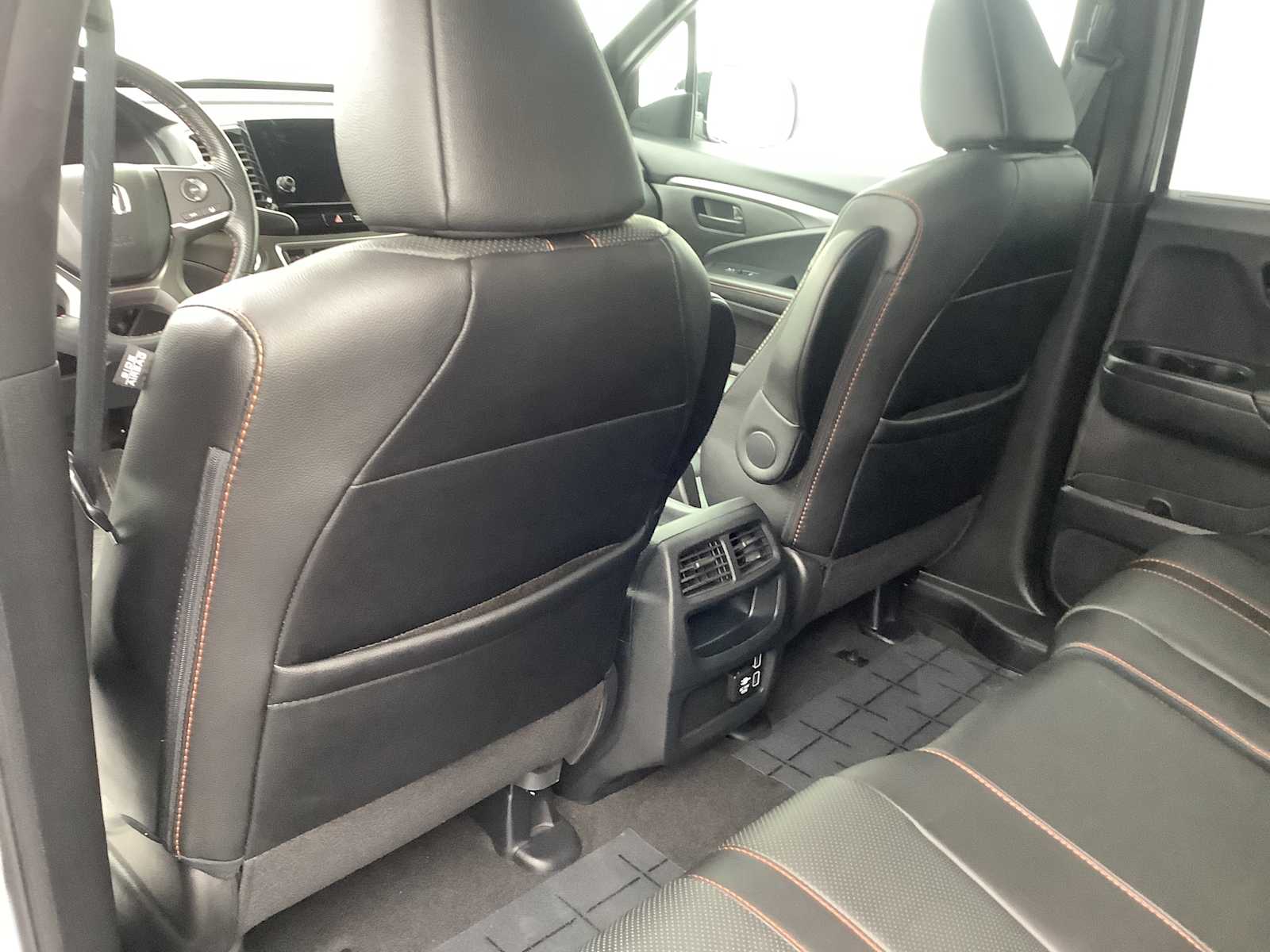 Thumbnail: 2023 Honda Passport - 13