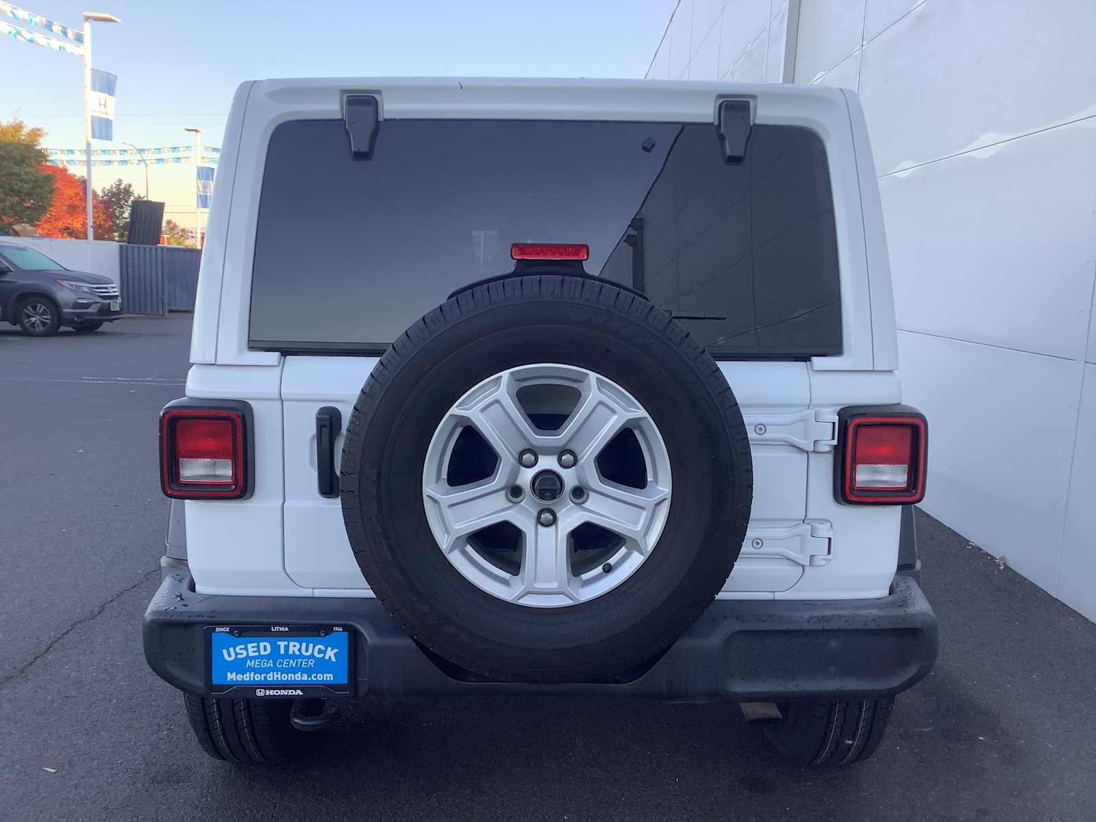 Thumbnail: 2021 Jeep Wrangler - 5