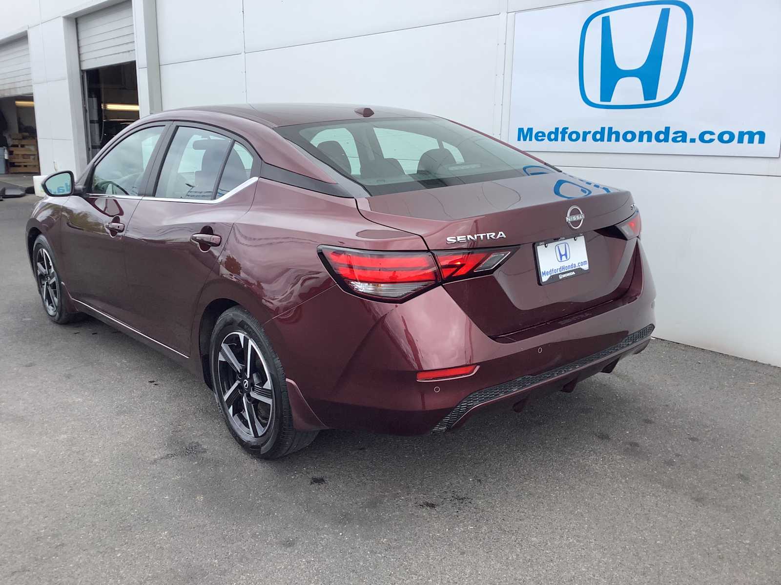 Thumbnail: 2024 Nissan Sentra - 4