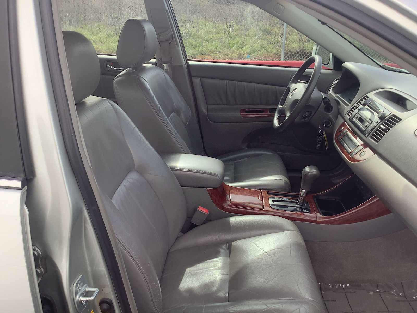 Thumbnail: 2002 Toyota Camry - 15