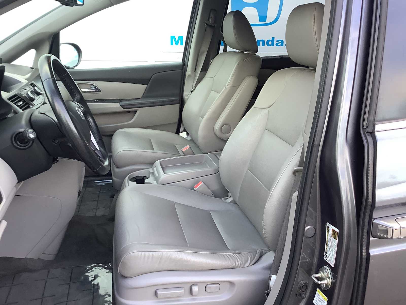 2016 Honda Odyssey EX-L - Photo 11