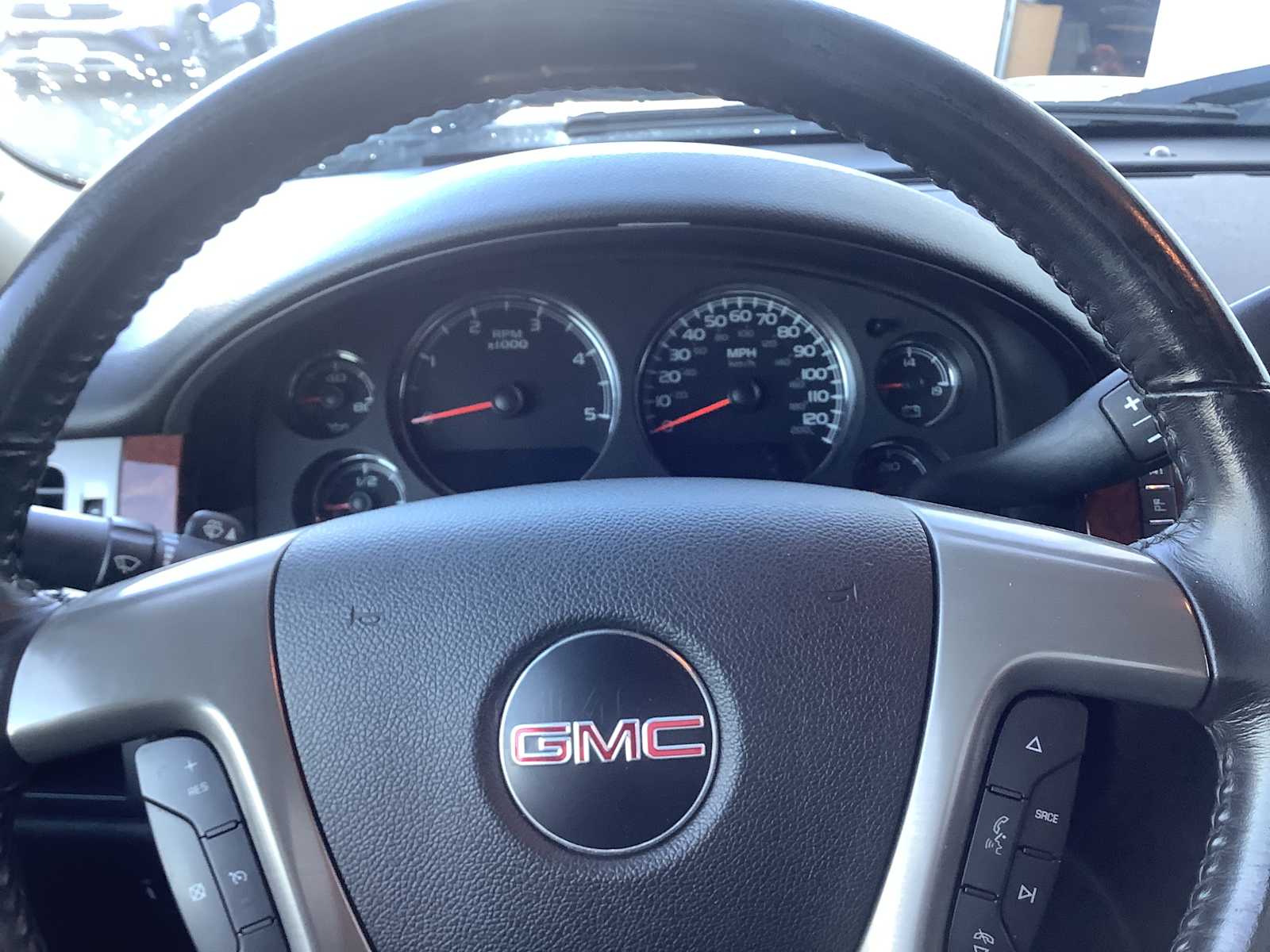 Thumbnail: 2010 GMC Sierra 2500 - 17