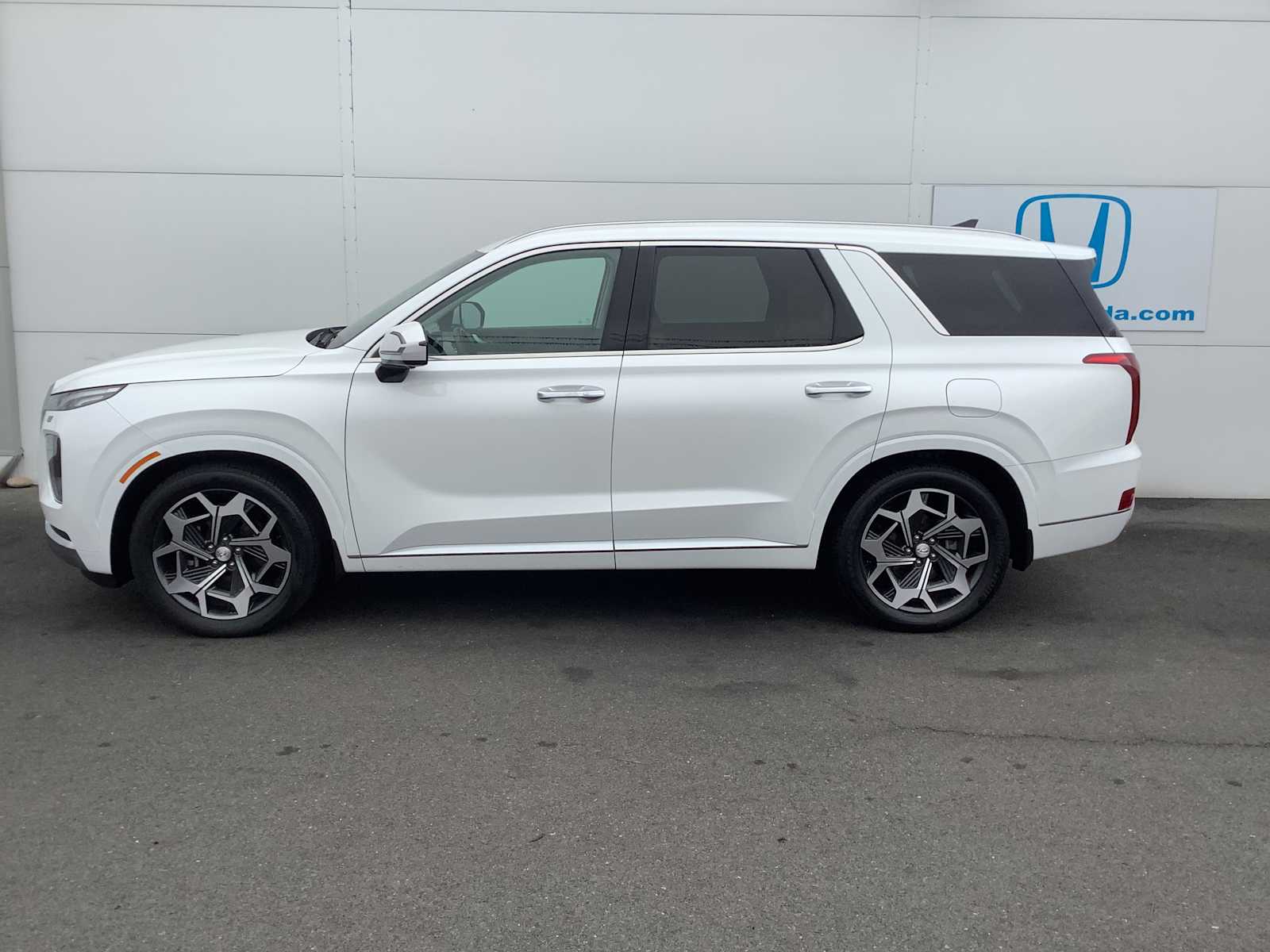 Thumbnail: 2021 Hyundai Palisade - 3