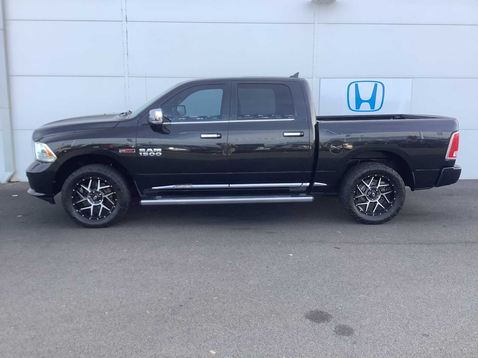 Thumbnail: 2017 RAM 1500 - 3