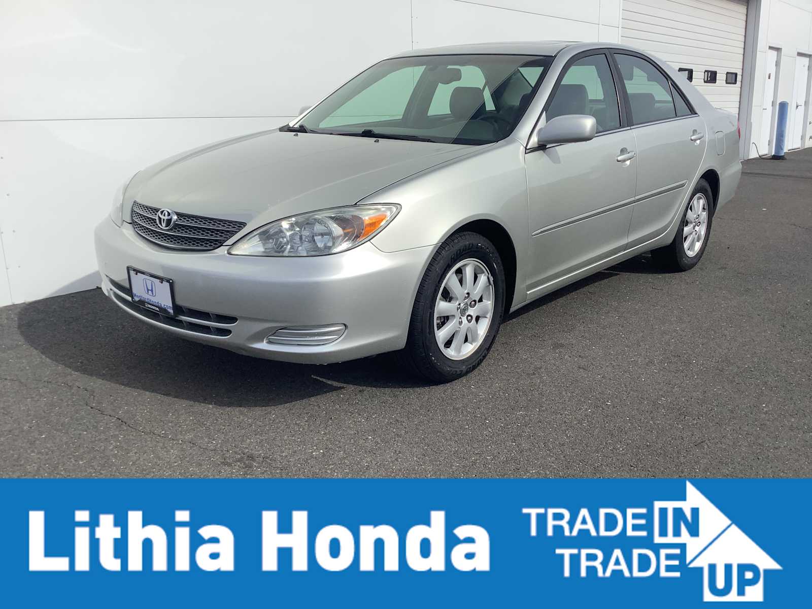 2002 Toyota Camry XLE -
                  Medford, OR