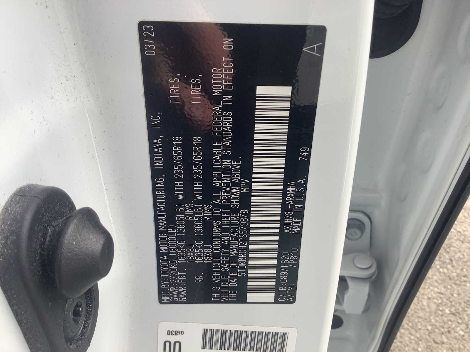 Thumbnail: 2023 Toyota Highlander - 21