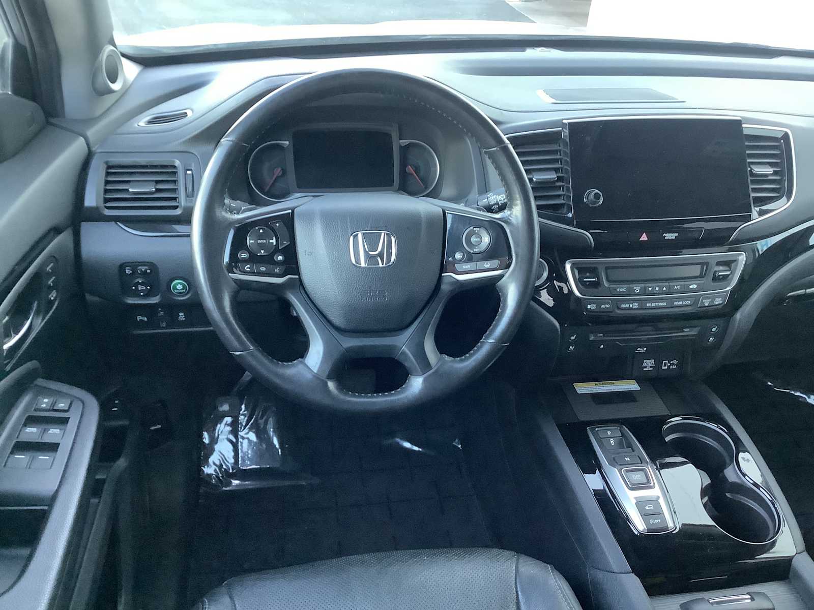 Thumbnail: 2019 Honda Pilot - 10