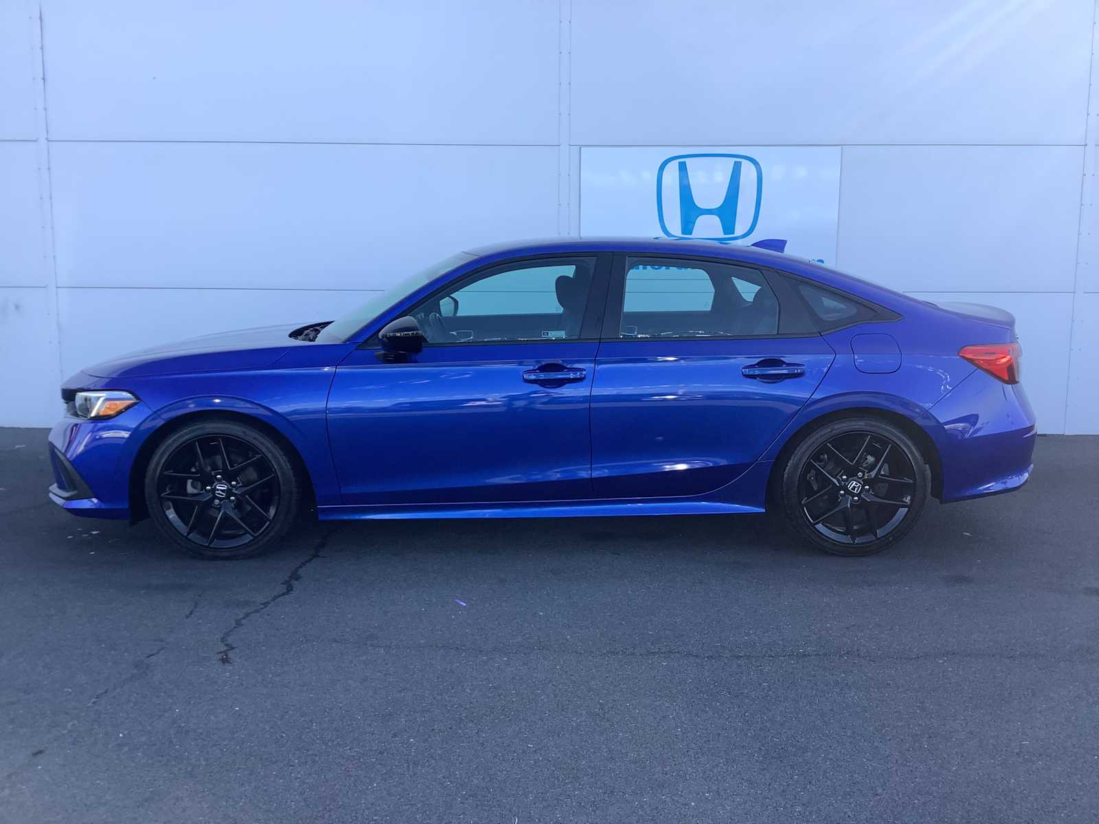 2024 Honda Civic Sport photo 2