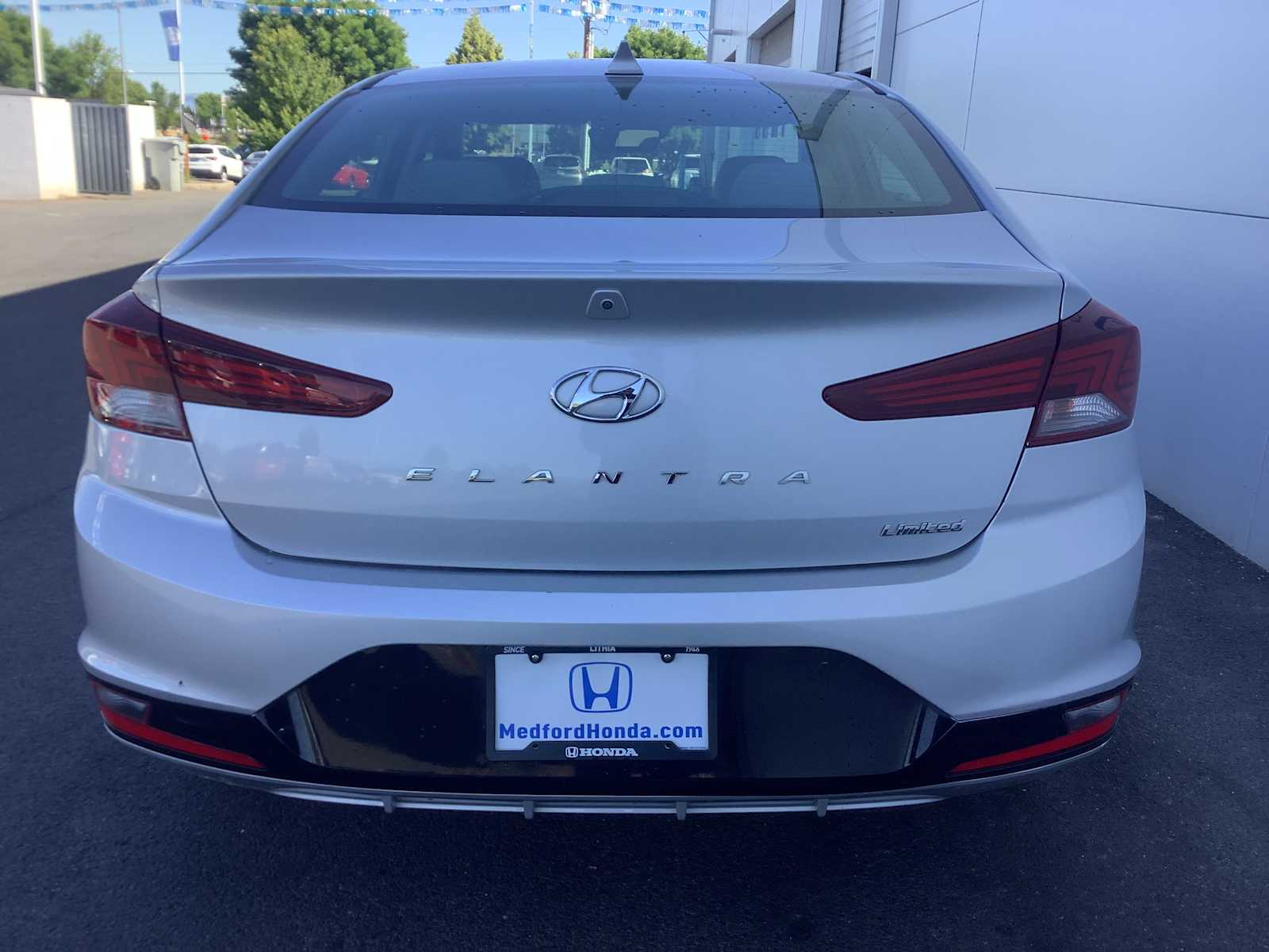 Thumbnail: 2020 Hyundai Elantra - 4