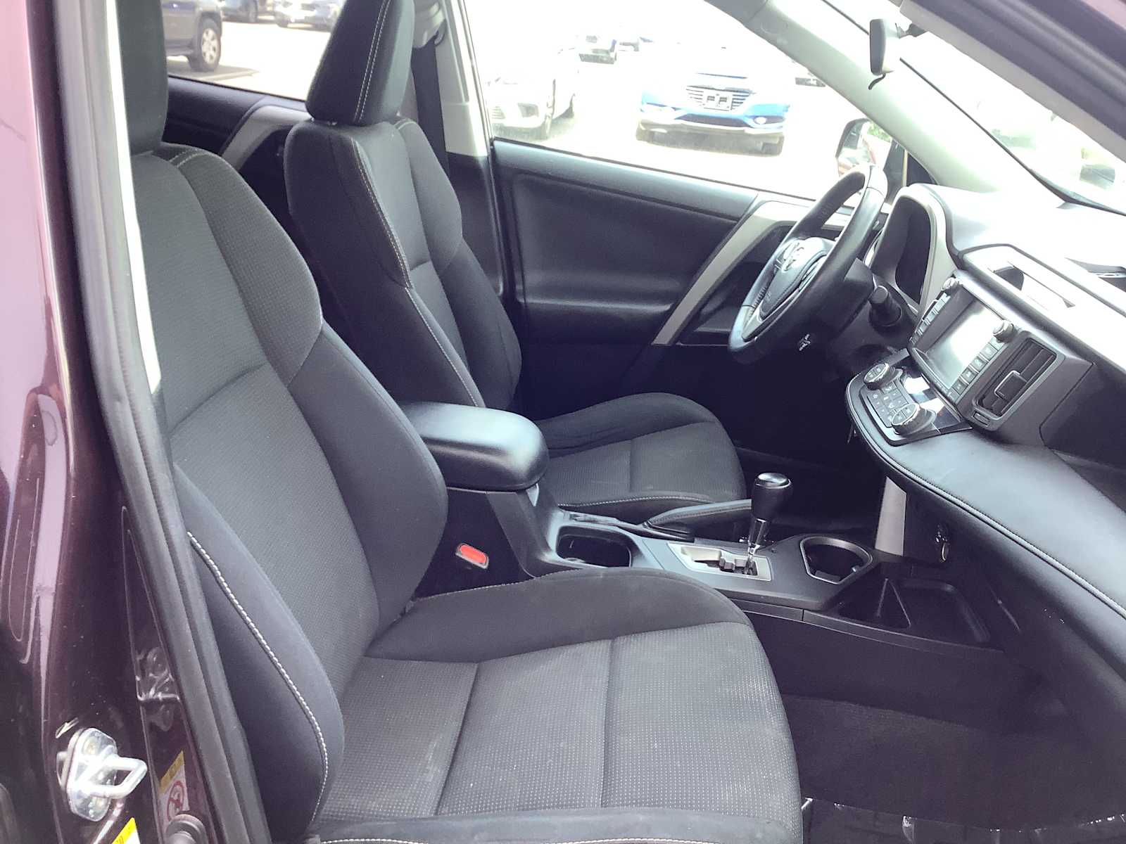 Thumbnail: 2016 Toyota RAV4 - 15