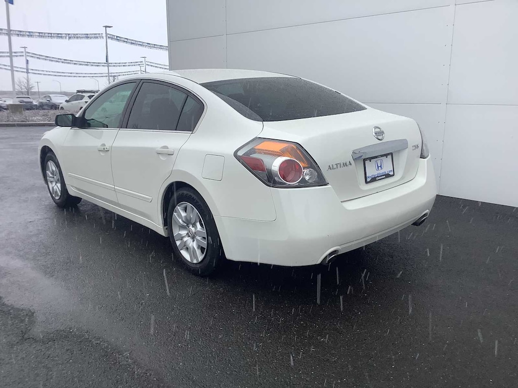 Used 2011 Nissan Altima 2.5 S Sedan