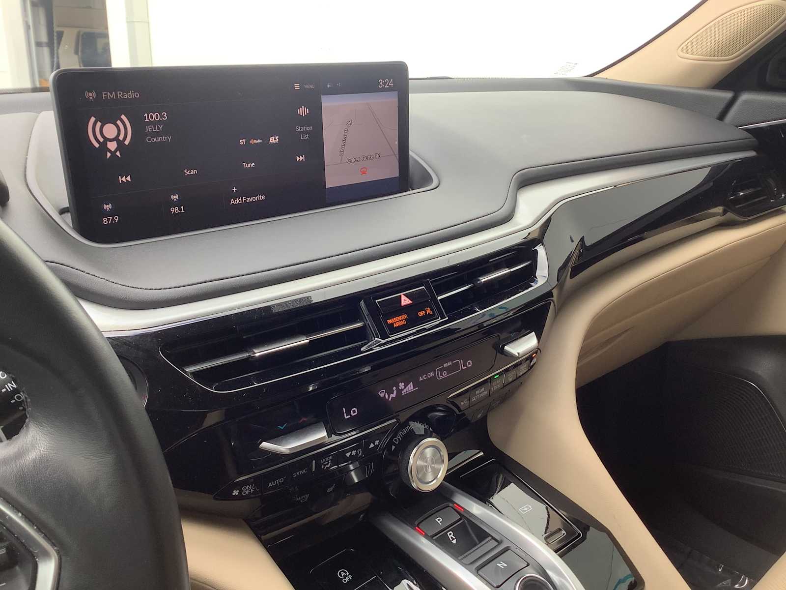 Thumbnail: 2024 Acura MDX - 17