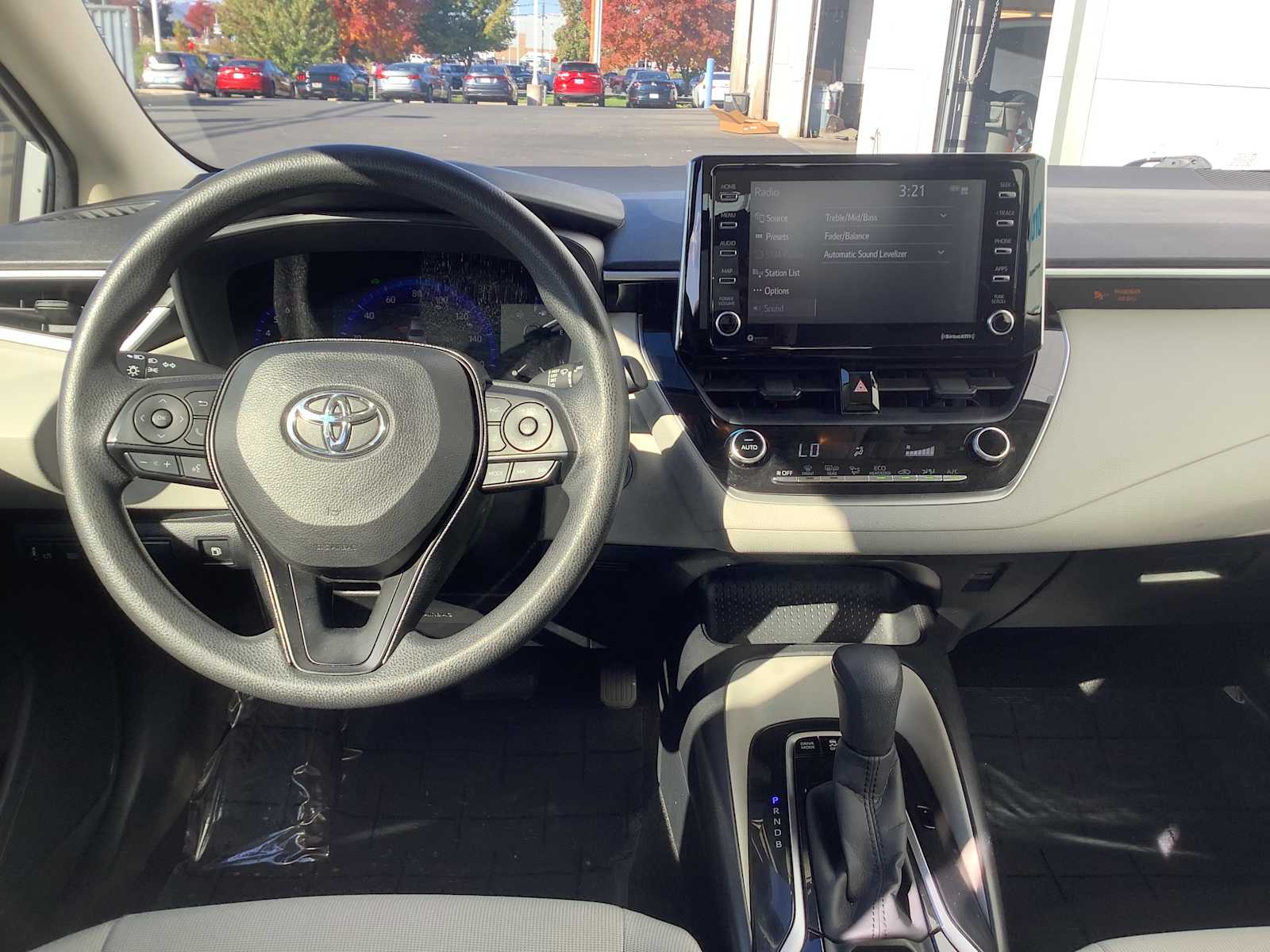 Thumbnail: 2021 Toyota Corolla - 10