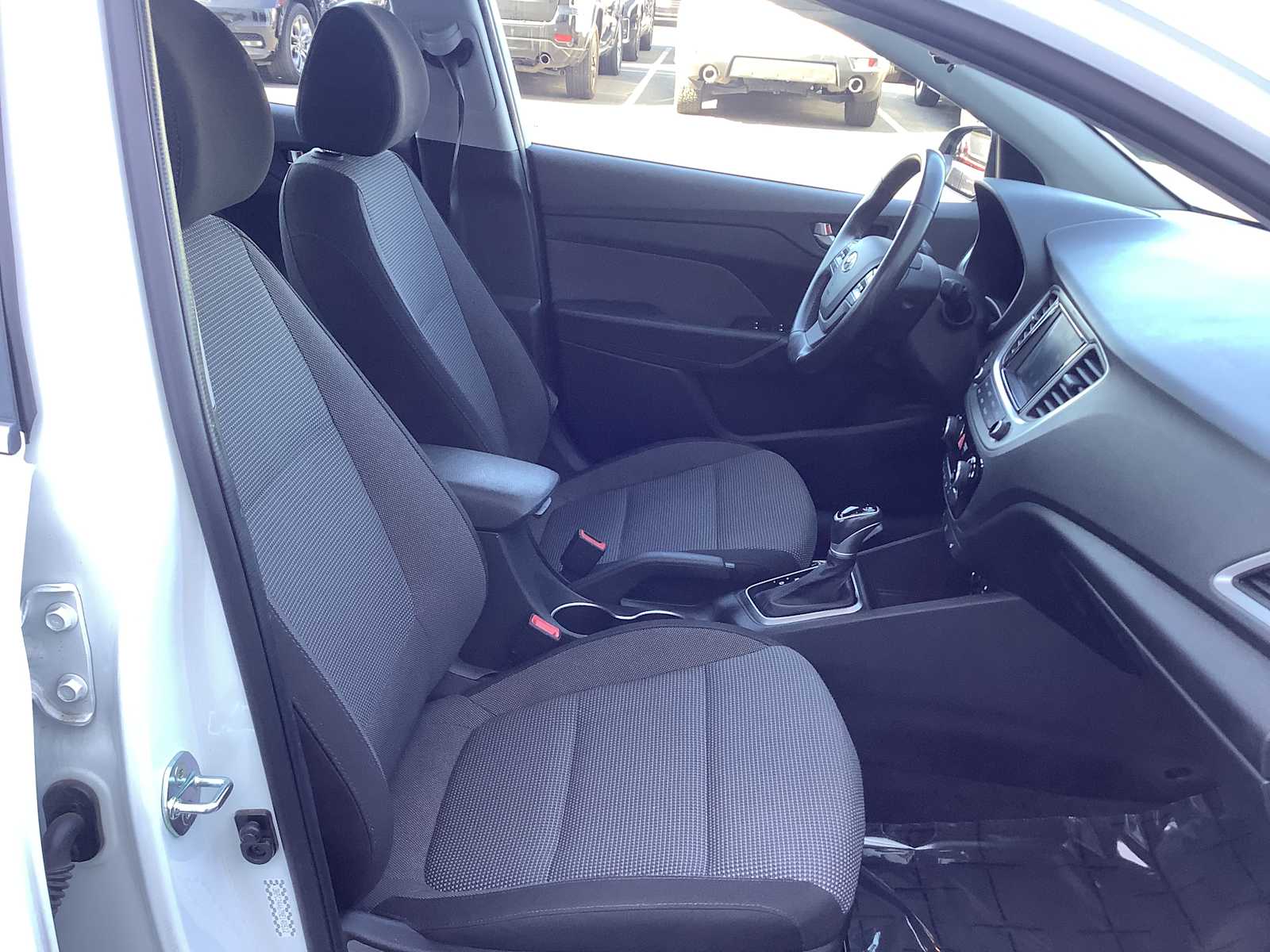 Thumbnail: 2021 Hyundai Accent - 15