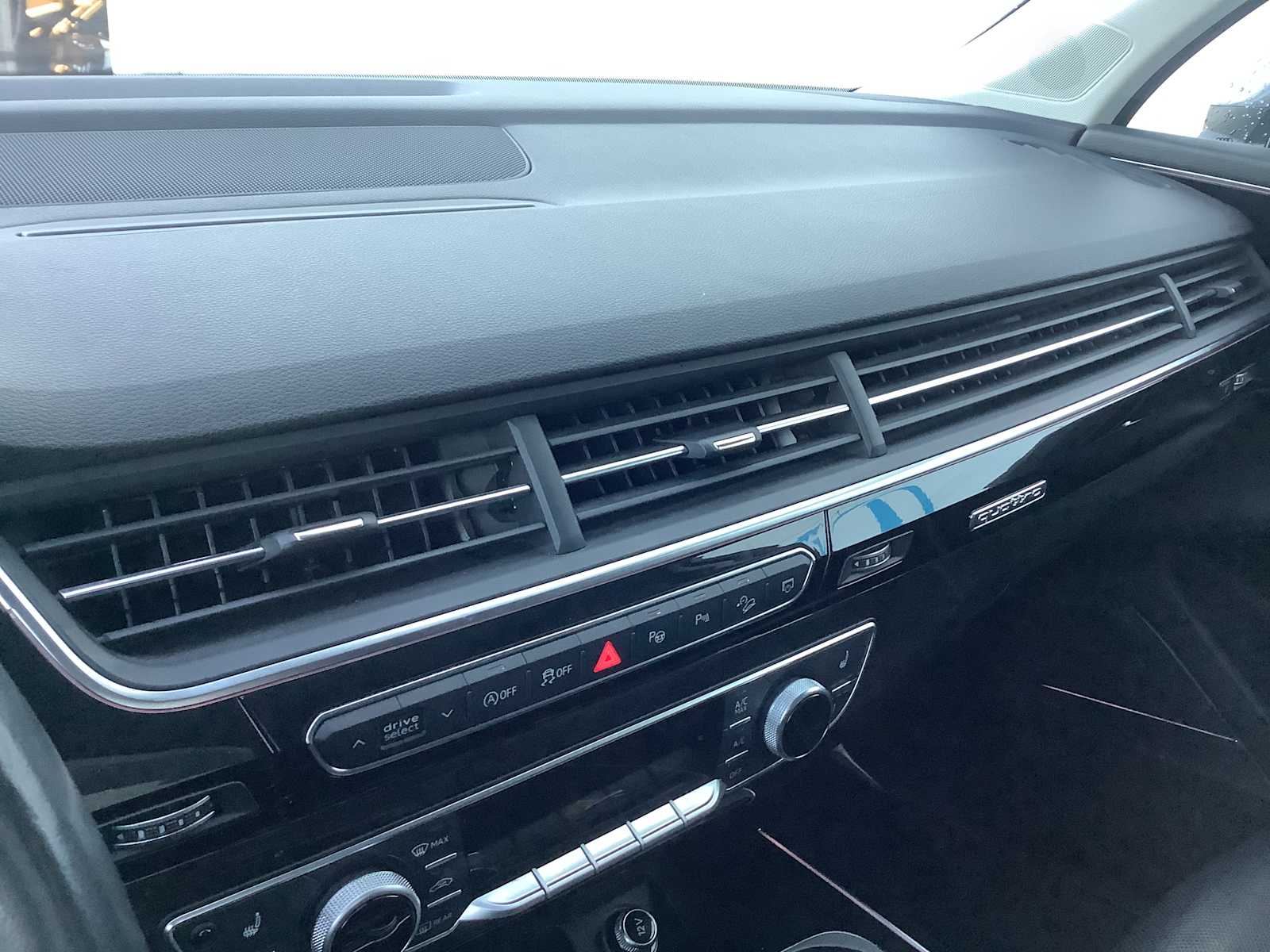 Thumbnail: 2019 Audi Q7 - 17