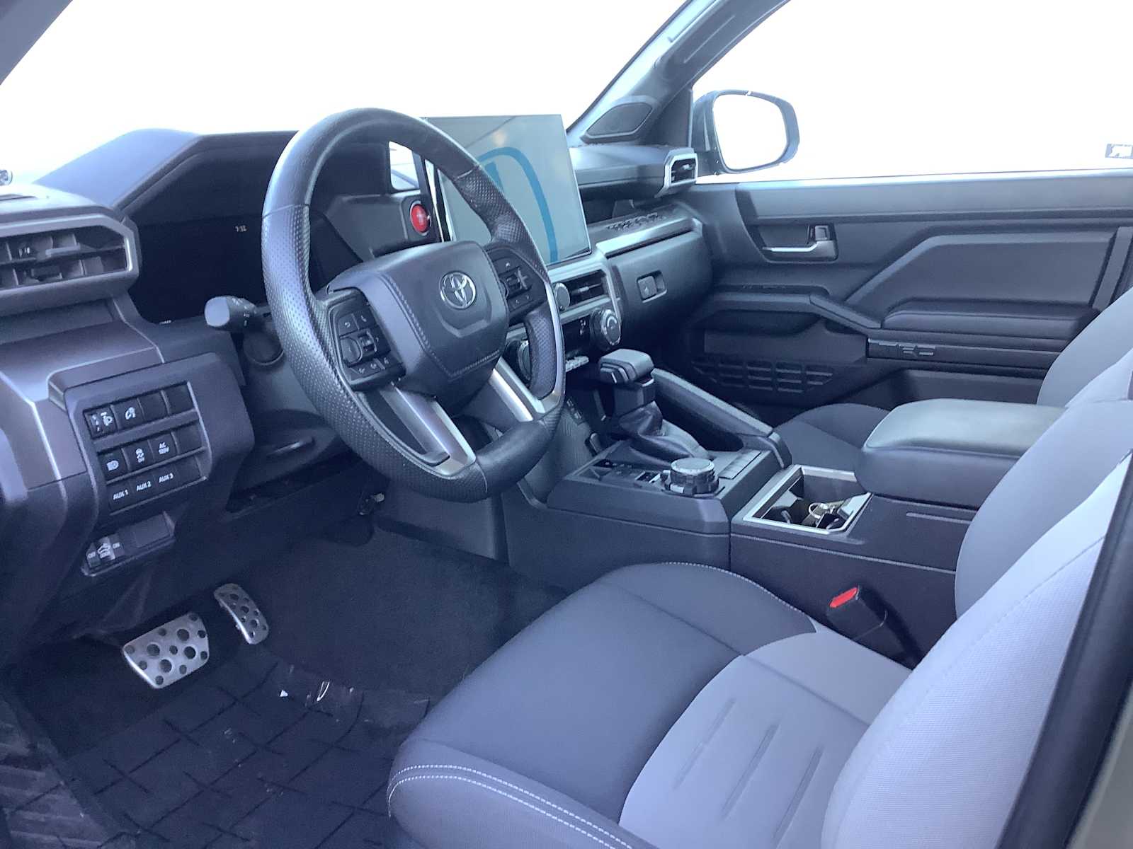 2024 Toyota Tacoma TRD Sport photo 3