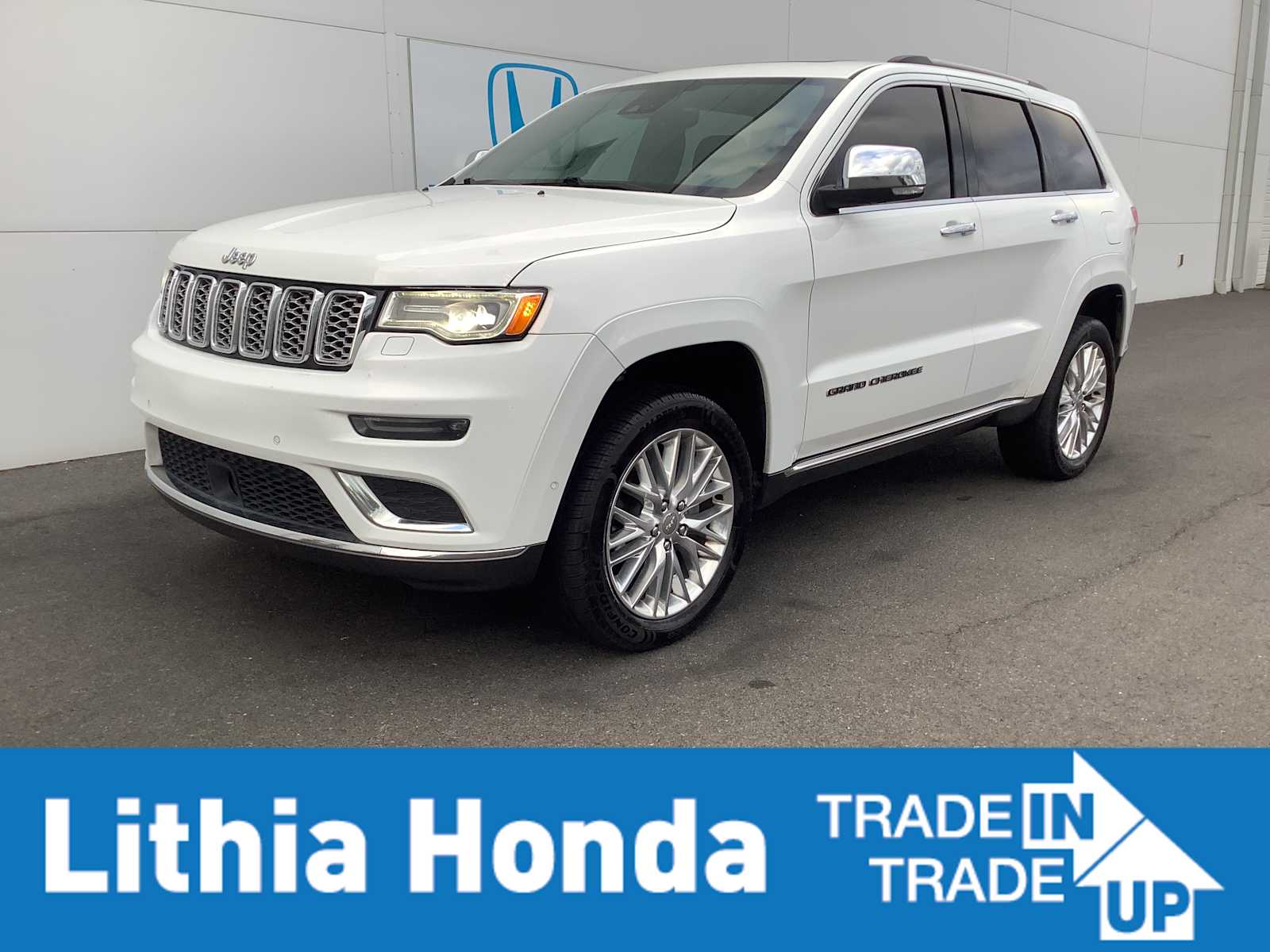 2017 Jeep Grand Cherokee Summit 4WD's photo