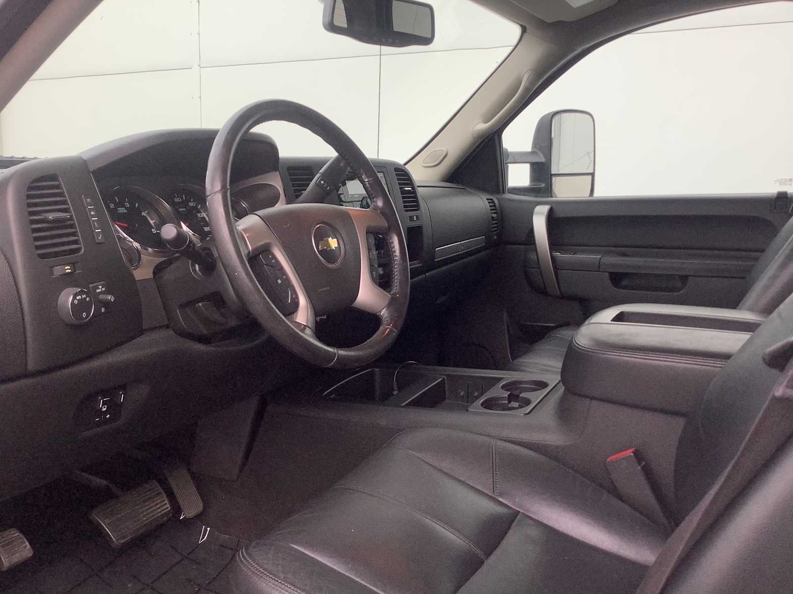 Thumbnail: 2013 Chevrolet Silverado 2500 - 3