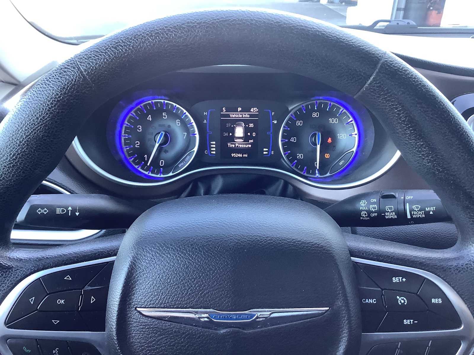 Thumbnail: 2019 Chrysler Pacifica - 15