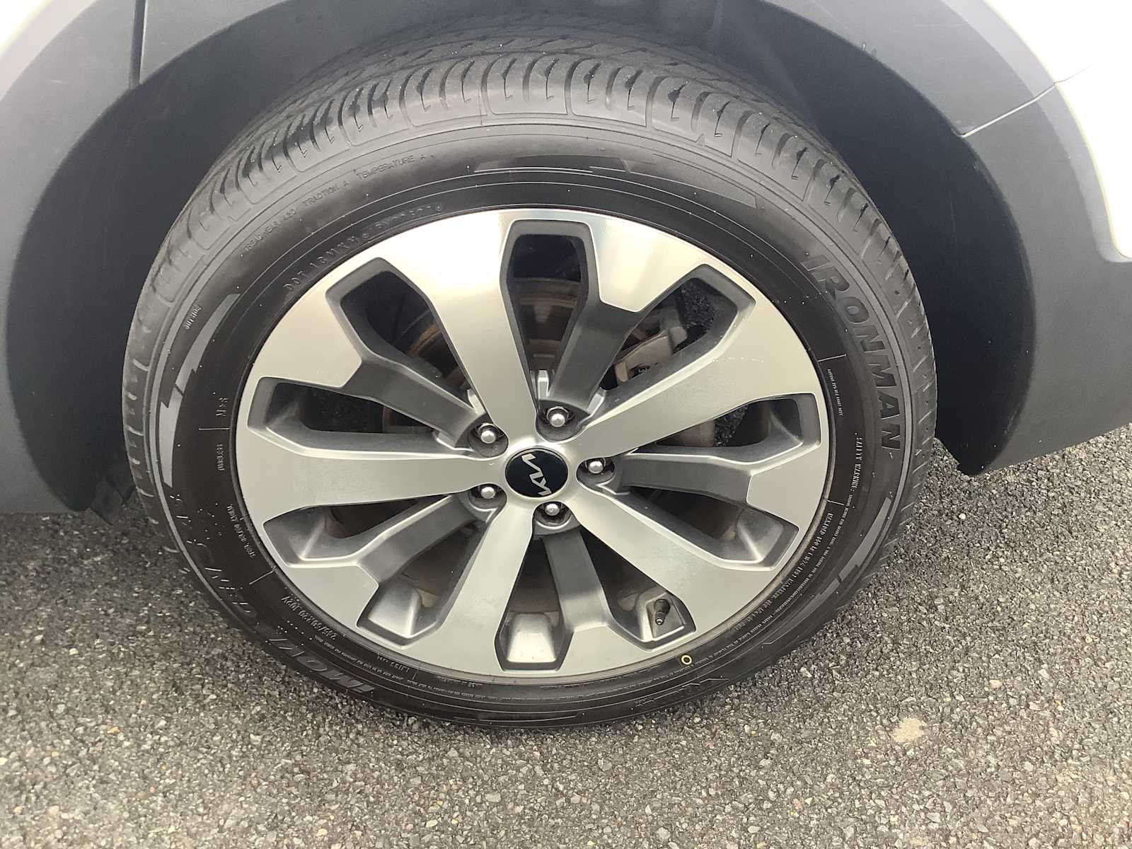 Thumbnail: 2022 Kia Telluride - 7