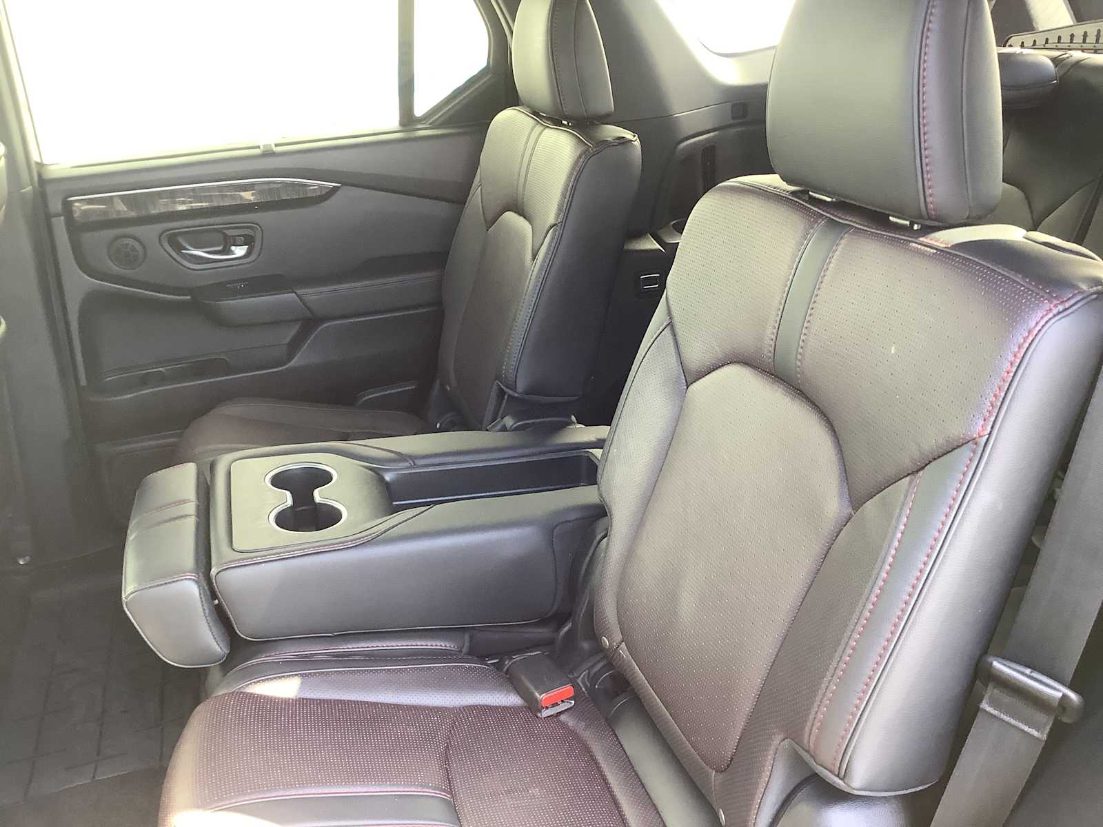 2025 Honda Pilot Black Edition - Photo 15