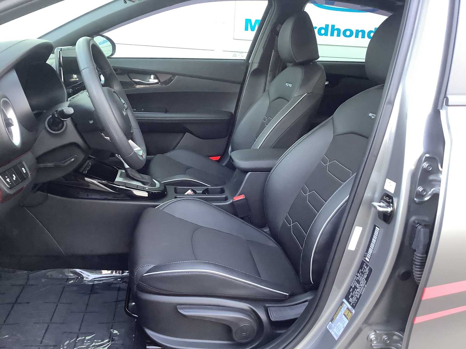 Thumbnail: 2024 Kia Forte - 11