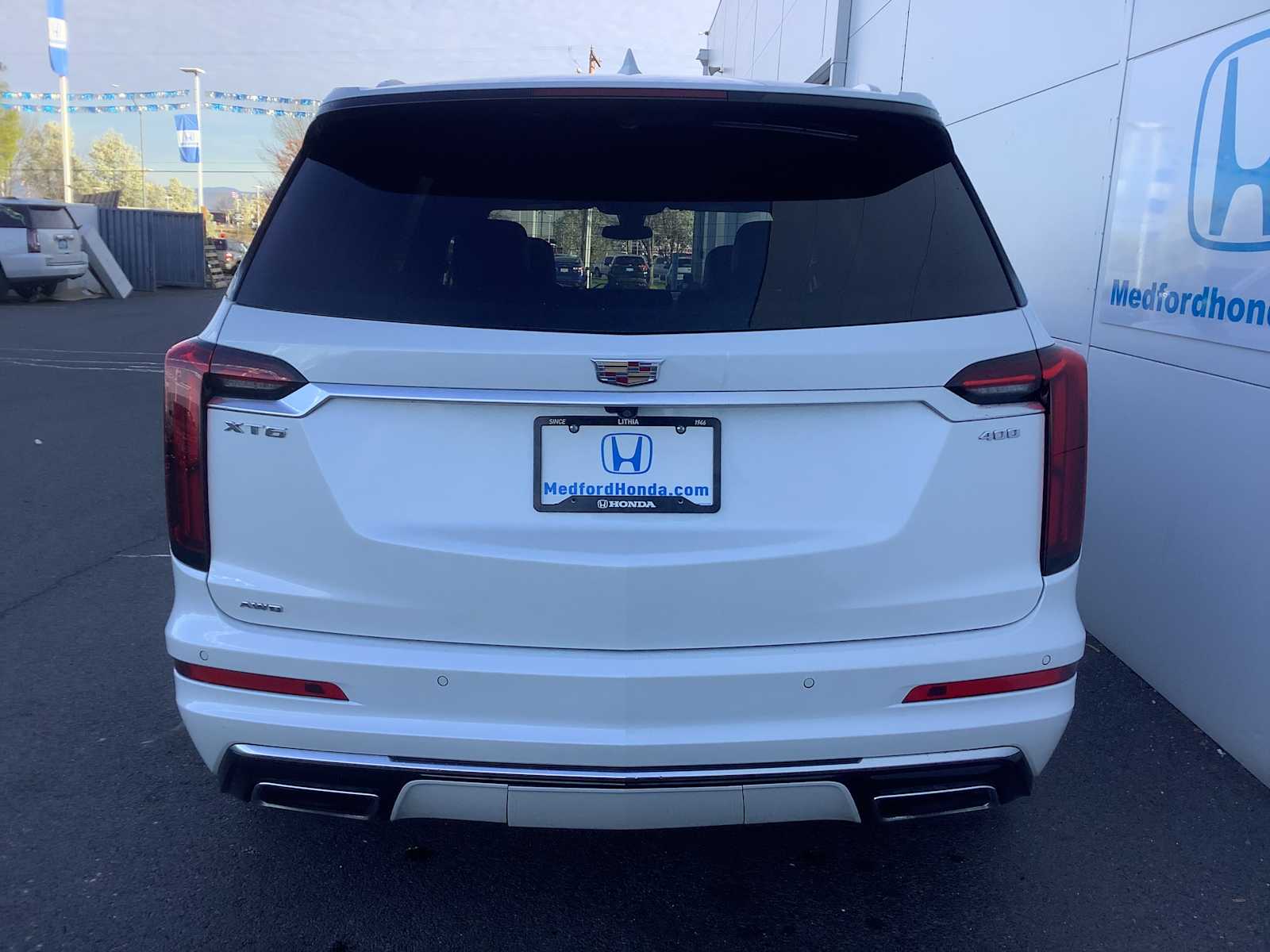 Thumbnail: 2023 Cadillac XT6 - 5