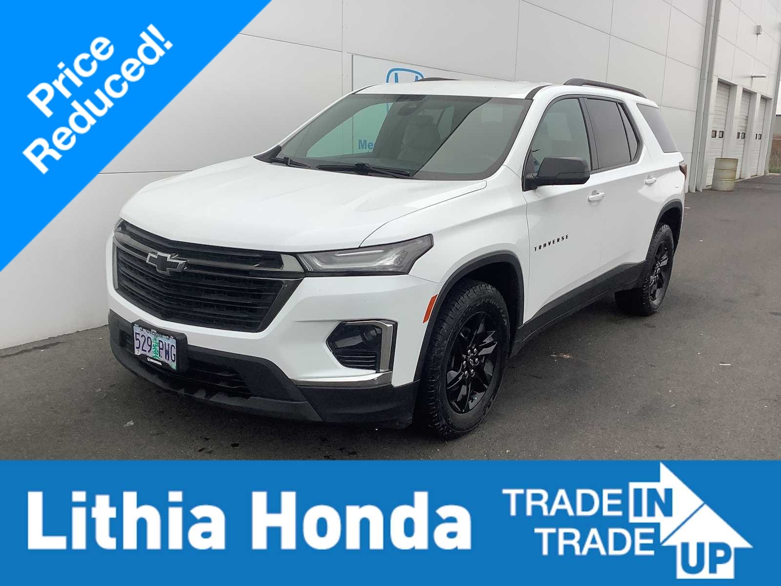 Thumbnail: 2022 Chevrolet Traverse - 1