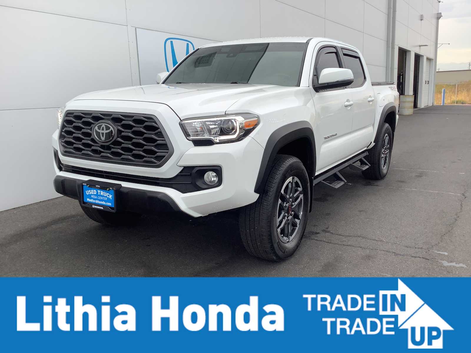 Thumbnail: 2021 Toyota Tacoma - 1