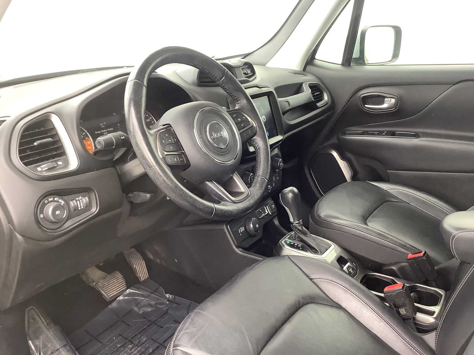 Thumbnail: 2018 Jeep Renegade - 3