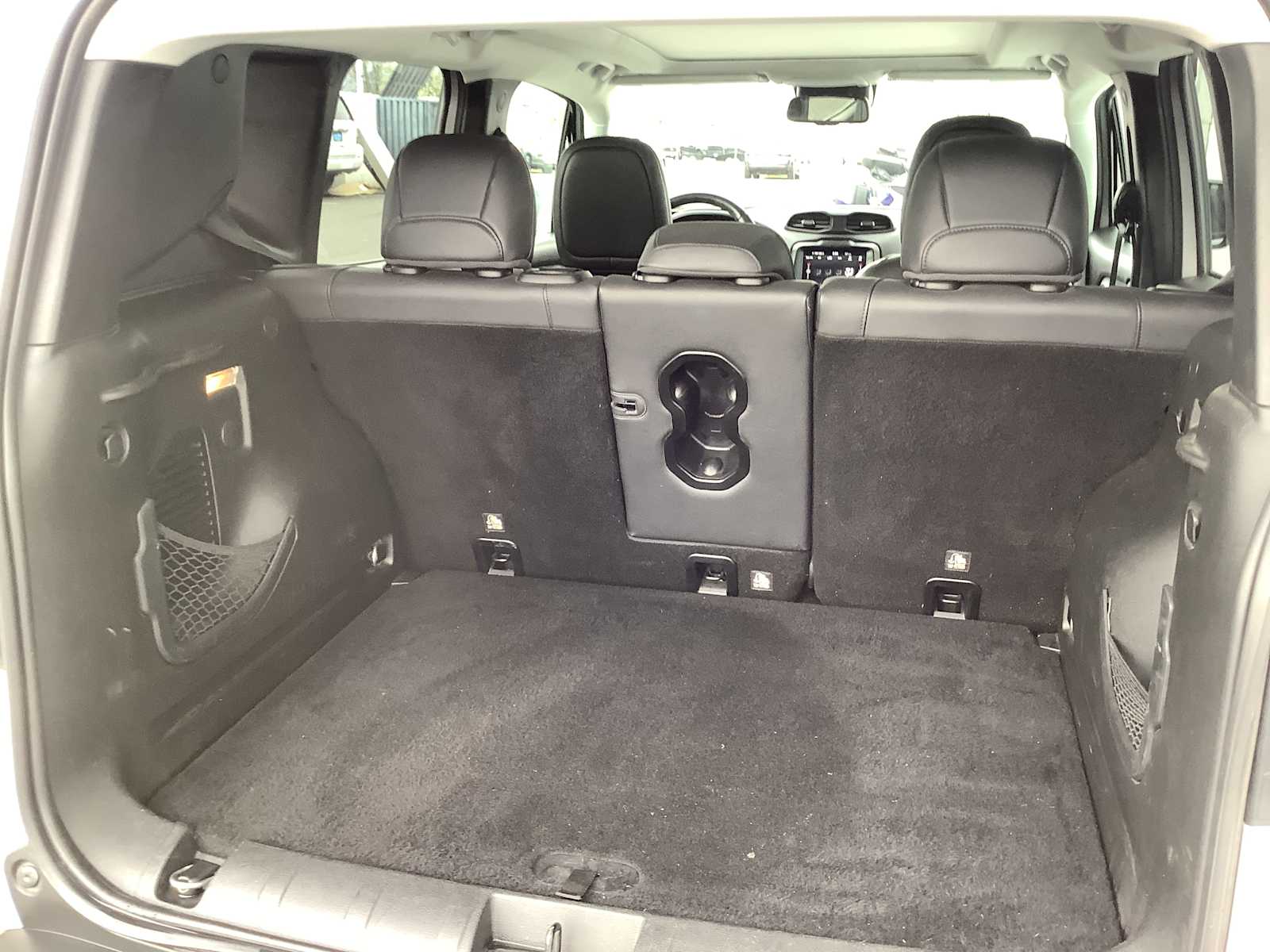 Thumbnail: 2018 Jeep Renegade - 14