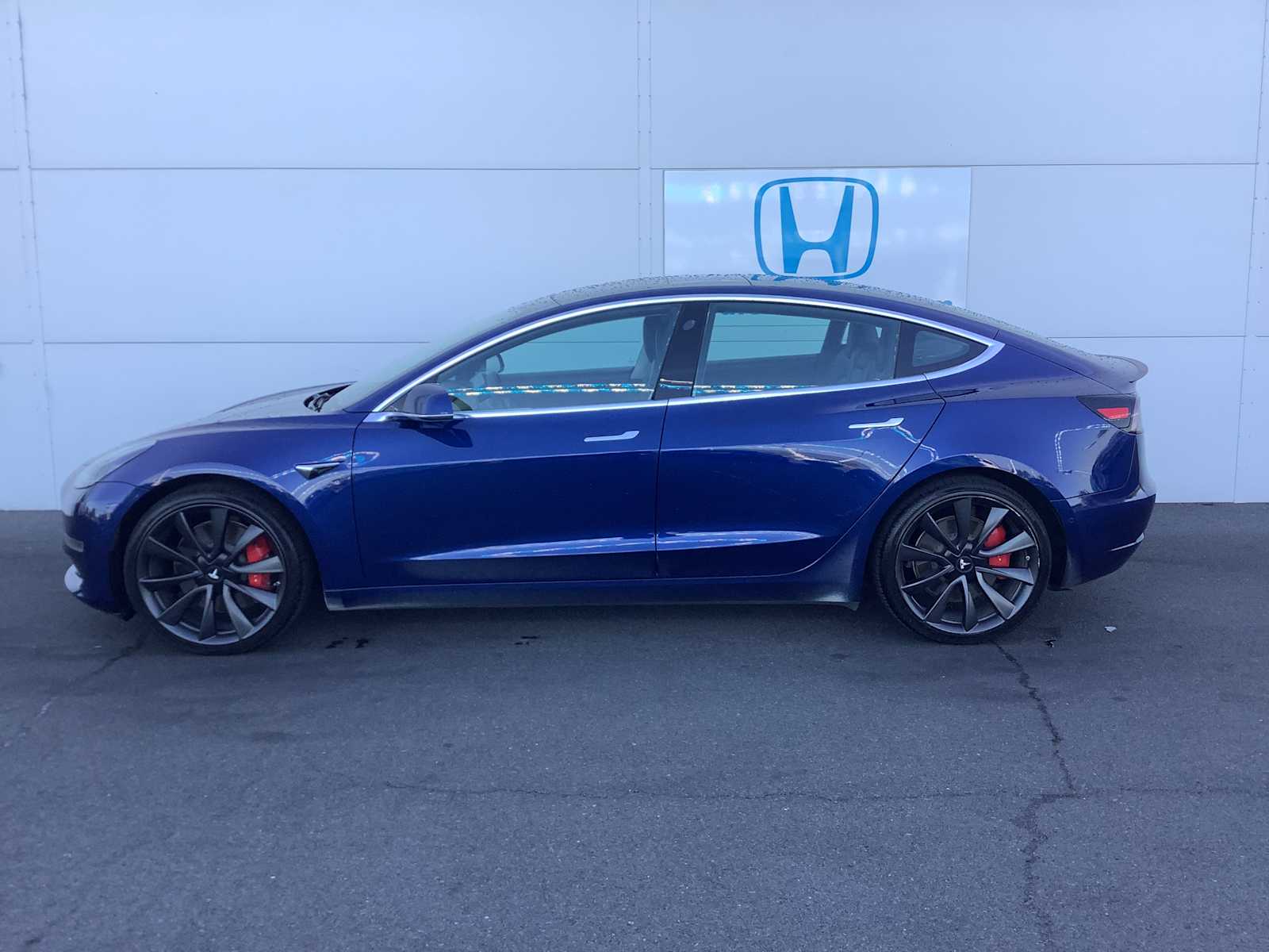 Used 2020 Tesla Model 3 Base with VIN 5YJ3E1EC7LF669461 for sale in Medford, OR